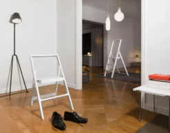 Design House Stockholm Björk Vloerkleed Small Donkergrijs 130x70 -Ales Woonaccessoires Winkel x886x886 0473.jpg.pagespeed.ic .YO2fVr 6to