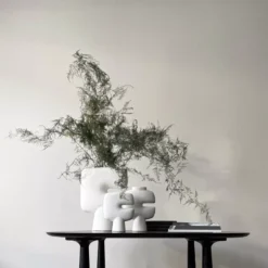 101 Copenhagen Tribal Big Vaas Dark Grey -Ales Woonaccessoires Winkel x886x886 101 copenhagen tribal big vaas9.jpeg.pagespeed.ic . js64v78TA