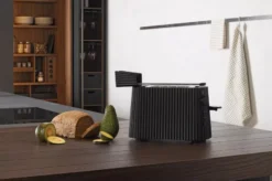 Alessi Plissé Broodrooster Wit 17 Alessi Plissé Broodrooster Wit -Ales Woonaccessoires Winkel x886x886 alessi pliss broodrooster9.jpg.pagespeed.ic .ozQdnxmXEZ