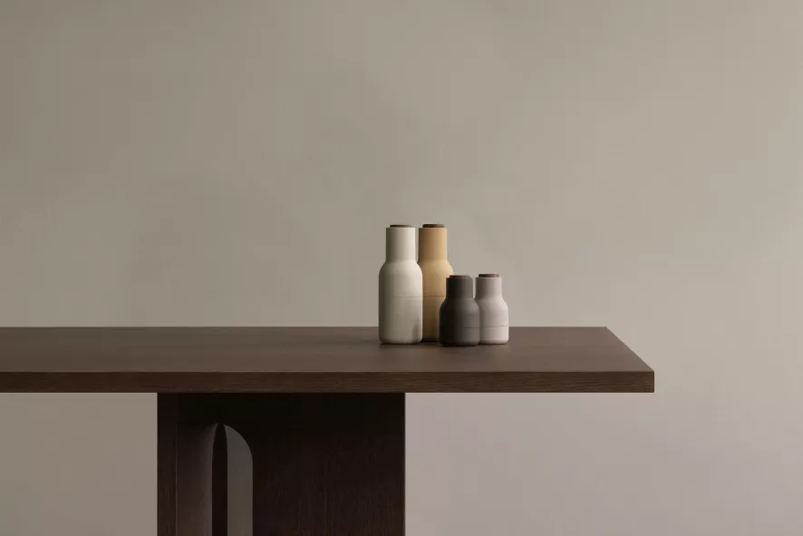 Audo Copenhagen Bottle Grinder Small Peper- En Zoutmolen Set Van 2 Blues 6 Audo Copenhagen Bottle Grinder Small Peper- En Zoutmolen Set Van 2 Blues - Afbeelding 4