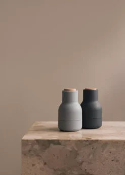 Audo Copenhagen Bottle Grinder Small Peper- En Zoutmolen Set Van 2 Blues 15 Audo Copenhagen Bottle Grinder Small Peper- En Zoutmolen Set Van 2 Blues -Ales Woonaccessoires Winkel x886x886 audo copenhagen bottle grinder small peper en zoutmolen set van 25.jpg.pagespeed.ic .wbRa3X7ODf