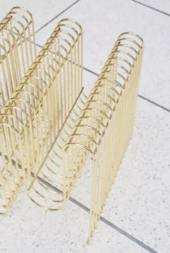 AYTM Curva Tijdschriftenrek Zilver -Ales Woonaccessoires Winkel x886x886 aytm curva tijdschriftenrek10.jpg.pagespeed.ic .iVSah7ZGZM