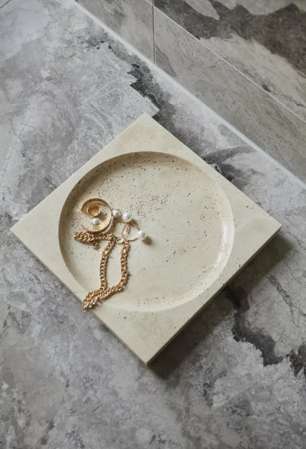 AYTM Regina Tray Dienblad Large 4 AYTM Regina Tray Dienblad Large - Afbeelding 2