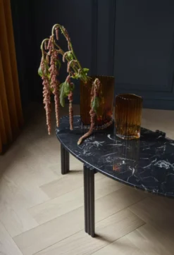 AYTM Folium Vaas Large Zwart -Ales Woonaccessoires Winkel x886x886 aytm tribus oval salontafel5.jpg.pagespeed.ic .KOL Cg2Zxq