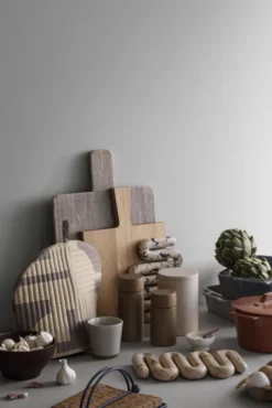 Broste Copenhagen Orla Onderzetter Medium Tawny Yellow -Ales Woonaccessoires Winkel x886x886 broste copenhagen adam snij borrelplank 30x453.jpg.pagespeed.ic .6VRsFjExQB