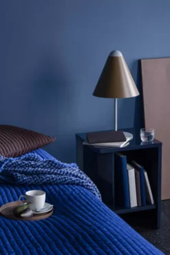 Broste Copenhagen Donna Dienblad Ø22 Maritiem Blauw -Ales Woonaccessoires Winkel x886x886 broste copenhagen gine tafellamp5.jpg.pagespeed.ic .RjQuIJHpAl 1