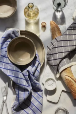 Broste Copenhagen Adam Snijplank 17x30 Brown Marble 14 Broste Copenhagen Adam Snijplank 17x30 Brown Marble -Ales Woonaccessoires Winkel x886x886 broste copenhagen herman keukendoek3.jpg.pagespeed.ic .iDFQkGIkxP