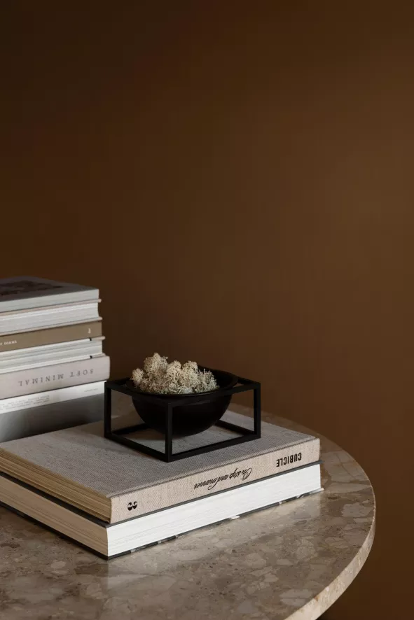 Audo Copenhagen Kubus Bowl Centerpiece Schaal Small Ø14 Zwart 7 Audo Copenhagen Kubus Bowl Centerpiece Schaal Small Ø14 Zwart - Afbeelding 5