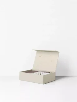 Ferm Living Beginning Of My Life Cadeaubox -Ales Woonaccessoires Winkel x886x886 ferm living beginning of my life cadeaubox1.jpg.pagespeed.ic .APhcJlOAoV