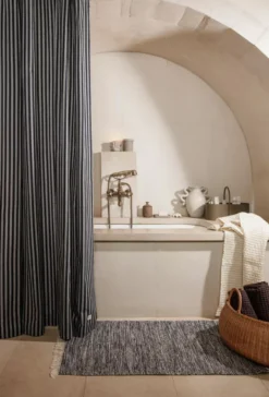 Ferm Living Braided Opbergmand Low -Ales Woonaccessoires Winkel x886x886 ferm living braided opbergmand low2.jpg.pagespeed.ic . 0SqcUkN7e