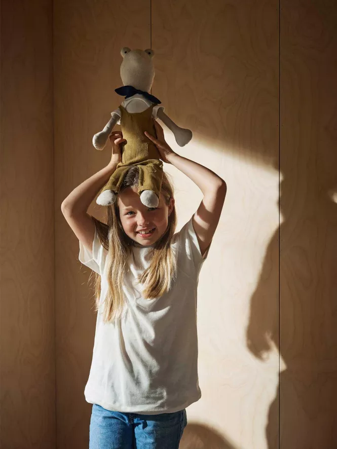 Ferm Living Frog Knuffel 4 Ferm Living Frog Knuffel - Afbeelding 2