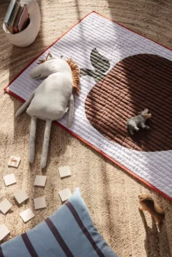 Ferm Living Grand Kussen 50x50 Chocolate/Bright Blue 24 Ferm Living Grand Kussen 50x50 Chocolate/Bright Blue -Ales Woonaccessoires Winkel x886x886 ferm living grand kussen 50x5013.jpg.pagespeed.ic .4ANZbYhSy