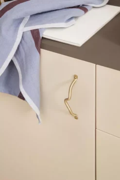 Ferm Living Hale Yarn-dyed Theedoek Golden Brown/Silver Fern -Ales Woonaccessoires Winkel x886x886 ferm living hale yarn dyed theedoek15.jpg.pagespeed.ic .e5WswmxEya