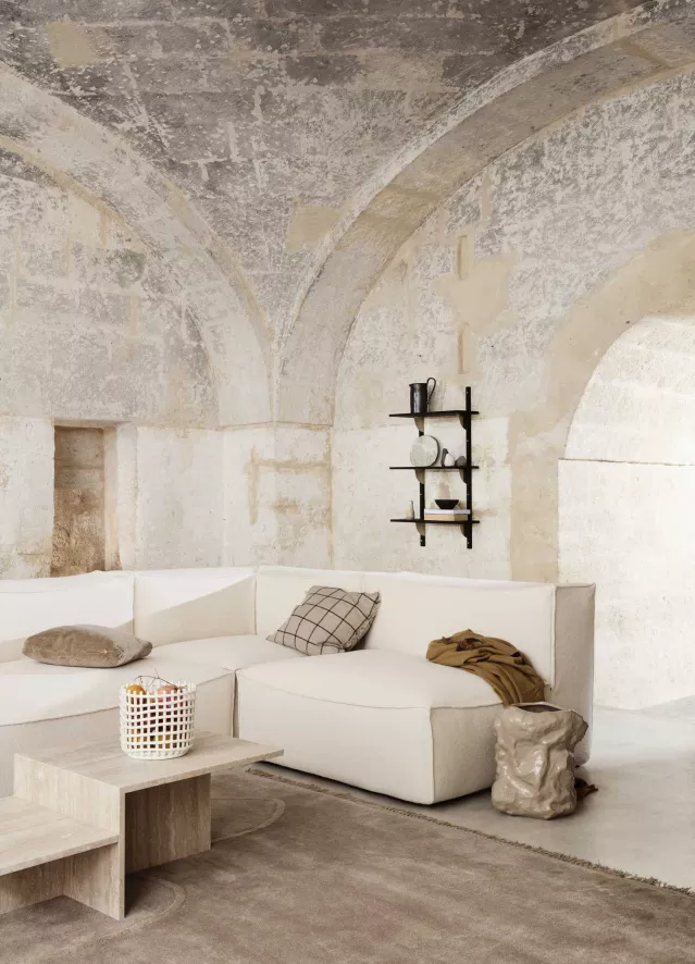 Ferm Living Calm Kussen 48x48 Camel/Black 7 Ferm Living Calm Kussen 48x48 Camel/Black - Afbeelding 5