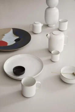 Ferm Living Sekki Bord Small Ø19 12 Ferm Living Sekki Bord Small Ø19 -Ales Woonaccessoires Winkel x886x886 ferm living sekki mok large1.jpg.pagespeed.ic .ejR zOweAV