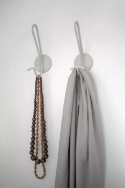 Fermob Acrobate Kapstok Wand Red Ochre 12 Fermob Acrobate Kapstok Wand Red Ochre -Ales Woonaccessoires Winkel x886x886 fermob acrobate kapstok wand2.jpg.pagespeed.ic .tnpOJY96m6 1