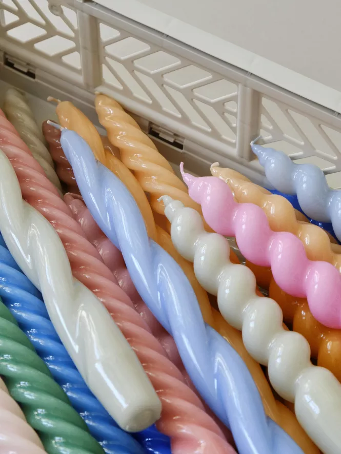 Hay Candle Long Mix Kaarsen Set Van 6 Citrus, Dark Peach, Brown 4 Hay Candle Long Mix Kaarsen Set Van 6 Citrus, Dark Peach, Brown - Afbeelding 2