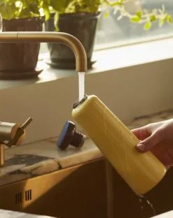 Hay Sowden Bottle Karaf 0.35 Liter Blauw -Ales Woonaccessoires Winkel x886x886 hay sowden bottle karaf4.jpg.pagespeed.ic .mYnBU7aik1