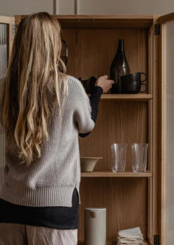 Audo Copenhagen Strandgade Karaf Transparant -Ales Woonaccessoires Winkel x886x886 menu curiosity vitrinekast7.jpg.pagespeed.ic .oxvZQ0WS7a