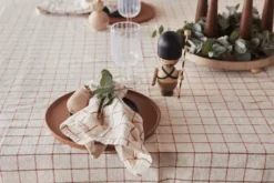 OYOY Inka Dienblad Ø30 Licht Eiken 12 OYOY Inka Dienblad Ø30 Licht Eiken -Ales Woonaccessoires Winkel x886x886 oyoy inka dienblad 302.jpg.pagespeed.ic .iWgg m 0A