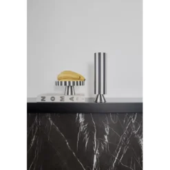 OYOY Toppu Schaal Op Voet Ø20 Caramel -Ales Woonaccessoires Winkel x886x886 oyoy toppu schaal op voet 205.jpg.pagespeed.ic .xCGp5voHpb