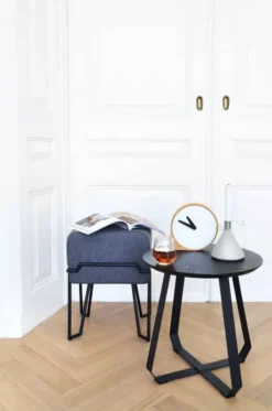 Puik Conic Kandelaar Grijs -Ales Woonaccessoires Winkel x886x886 puik bokk kruk15.jpg.pagespeed.ic .0HtAtVpnMp