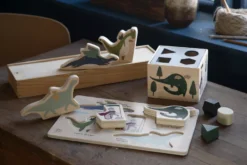 Sebra Dragon Tales Houten Vormenstoof Speelgoed -Ales Woonaccessoires Winkel x886x886 sebra dragon tales houten vormenstoof speelgoed1.jpg.pagespeed.ic .zS0BMnMNPA