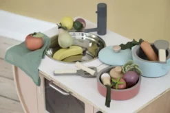 Sebra Houten Fruit Voor Speelkeuken -Ales Woonaccessoires Winkel x886x886 sebra houten pannenset voor speelkeuken1.jpg.pagespeed.ic .UiYIvk VMV