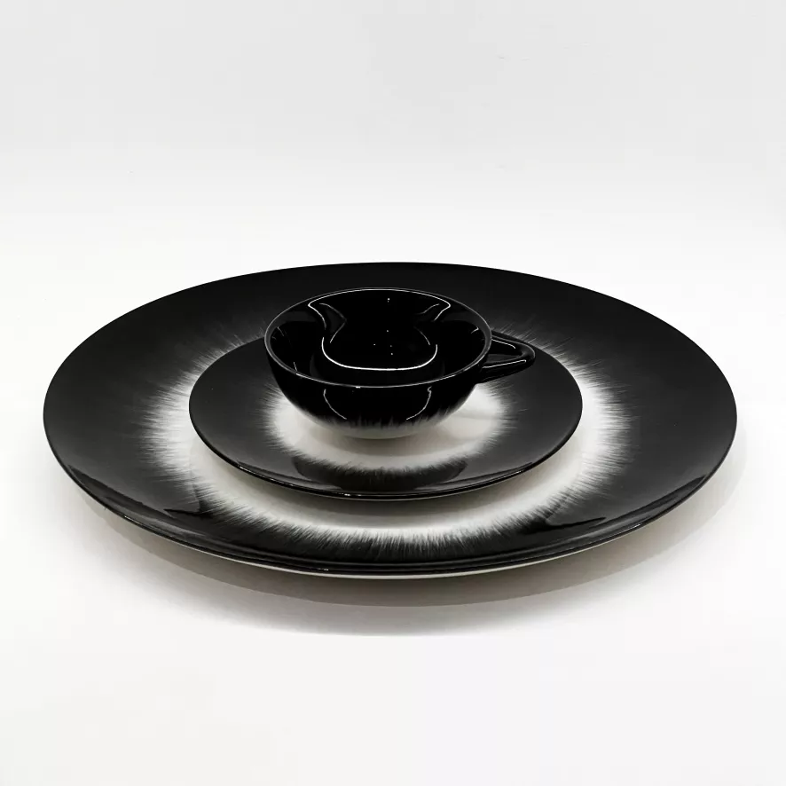 Serax Dé Tableware By Ann Demeulemeester Dinerbord Ø28 White/black 4 5 Serax Dé Tableware By Ann Demeulemeester Dinerbord Ø28 White/black 4 - Afbeelding 3
