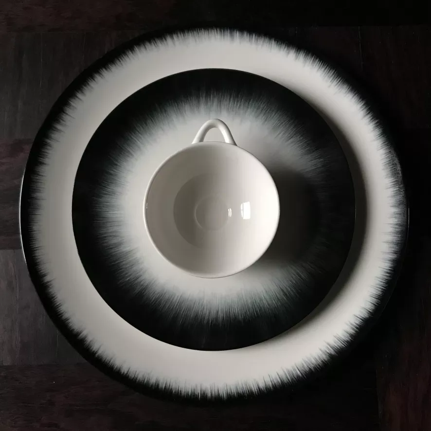 Serax Dé Tableware By Ann Demeulemeester Dinerbord Ø24 White/red 5 15 Serax Dé Tableware By Ann Demeulemeester Dinerbord Ø24 White/red 5 - Afbeelding 13