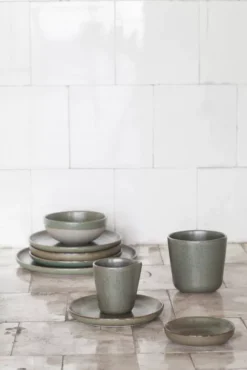 Serax Surface By Sergio Herman Melkkan Camo Green -Ales Woonaccessoires Winkel x886x886 serax surface ristretto mok5.jpg.pagespeed.ic .tWaQ4NsZxn