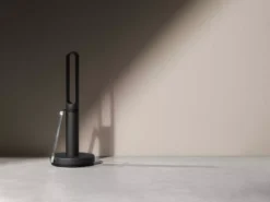 VIPP Vipp266 Keukenrolhouder -Ales Woonaccessoires Winkel x886x886 vipp vipp263 peper en zoutmolenset.jpg.pagespeed.ic .QFRUhhWEuJ