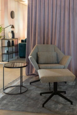 Zuiver Blink Vloerkleed 170x240 Zilver -Ales Woonaccessoires Winkel x886x886 zuiver blink vloerkleed 170x24012.jpg.pagespeed.ic .b1bGczhEmq