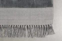 Zuiver Blink Vloerkleed 170x240 Zilver -Ales Woonaccessoires Winkel x886x886 zuiver blink vloerkleed 170x2408.jpg.pagespeed.ic .6Z5S9Zc5tN