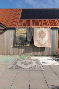 Zuiver Coventry Vloerkleed 170x240 Beige -Ales Woonaccessoires Winkel x886x886 zuiver coventry vloerkleed 170x2408.jpg.pagespeed.ic .2jLiqG3Fko