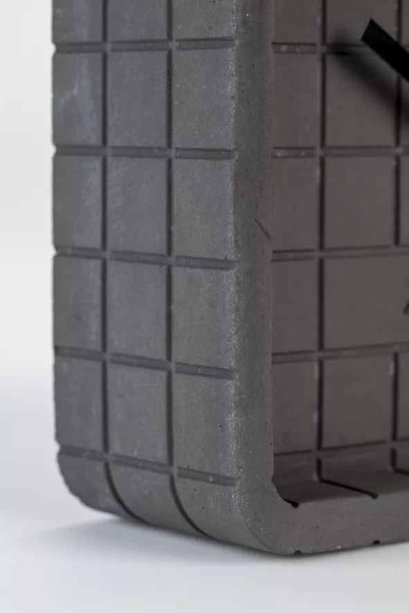 Zuiver Cute Klok Beton Roze 18 Zuiver Cute Klok Beton Roze - Afbeelding 16